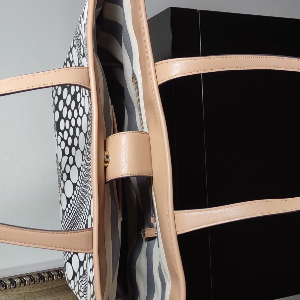 Kate Landry Textured PVC Tote Bag - Picture 8 of 11